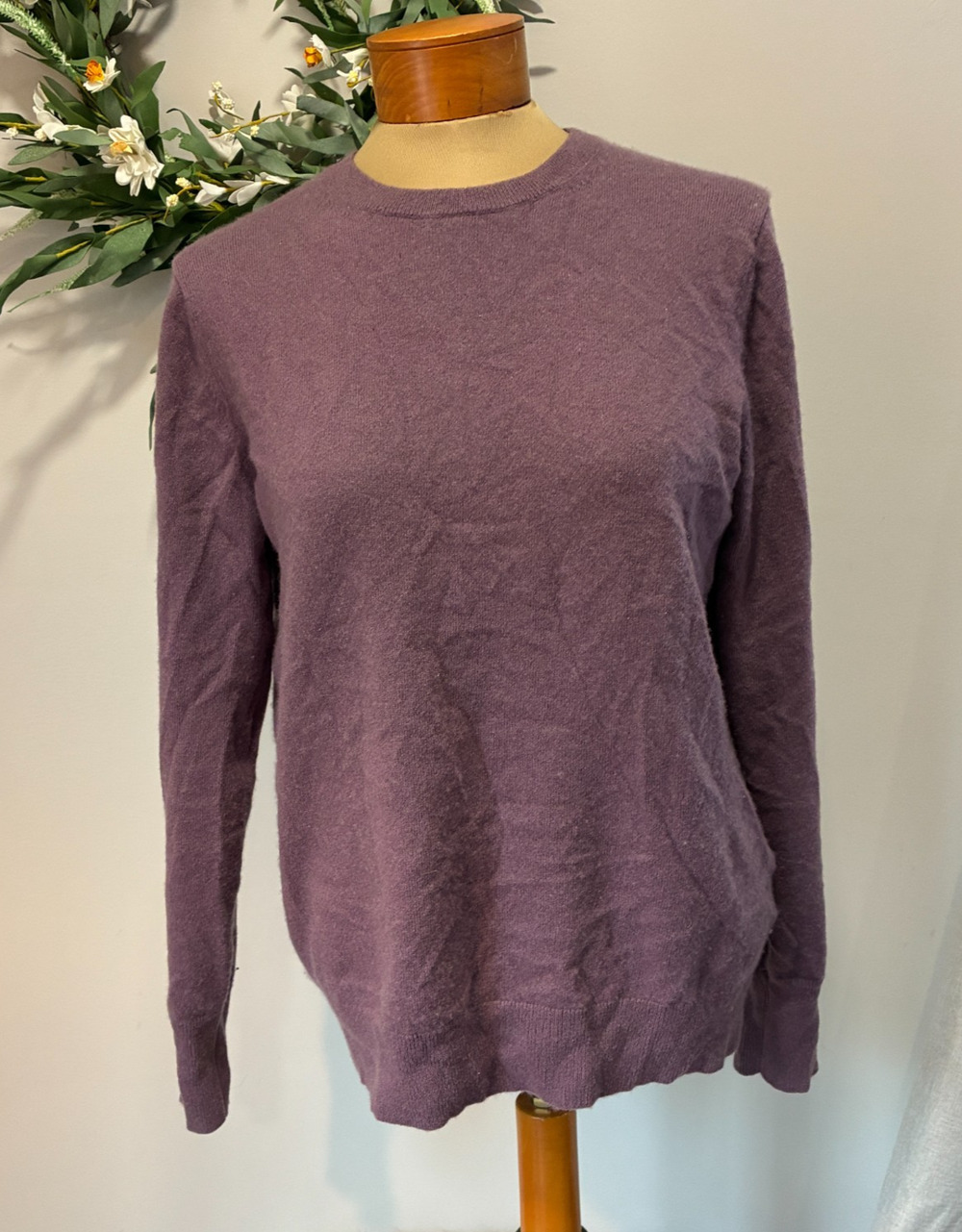 100% Cashmere Uniqlo Women's Purple Crew Neck Sweater, Size XL